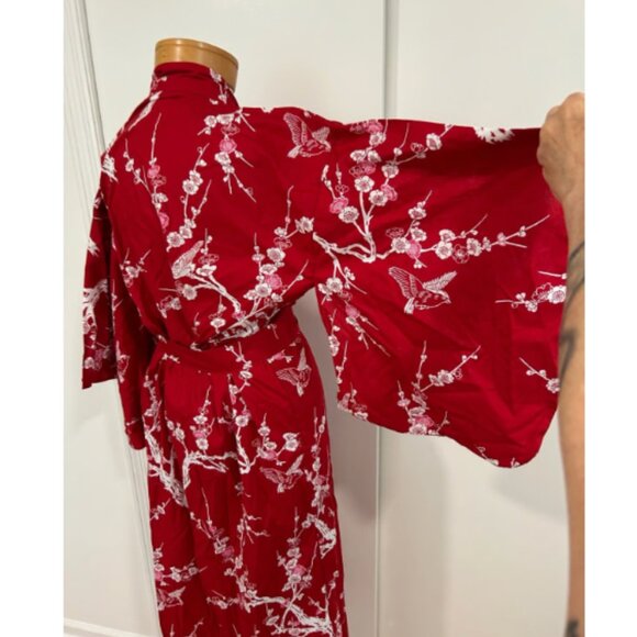 Made in Japan 100% Cotton Red White Asian Floral Pattern Original Kimono S M - Picture 9 of 10